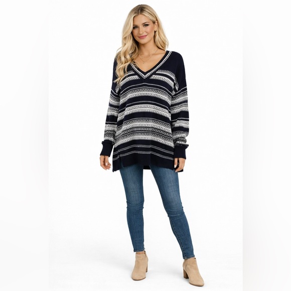 Vince Sweaters - Vince Long Sleeve Striped Sweater Size Small Color Black White